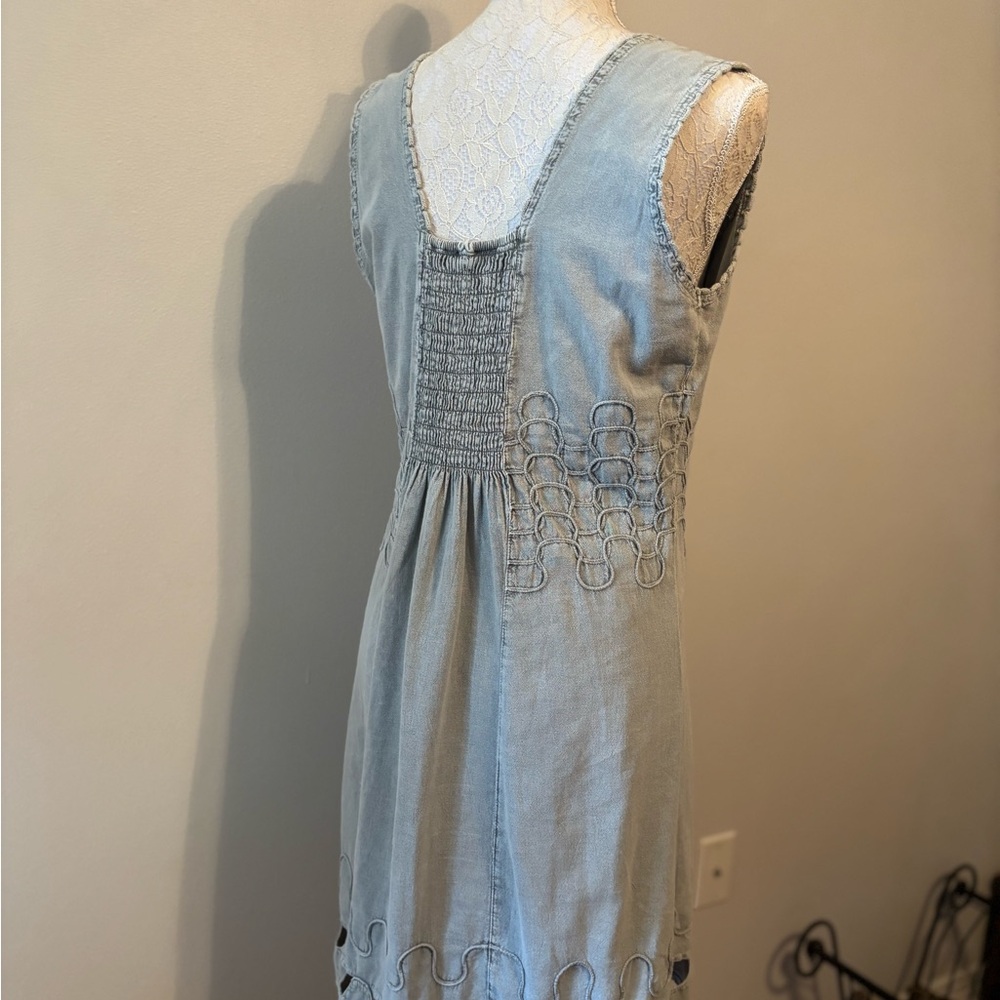 Embroidered Sleeveless Dress - Picture 6 of 12